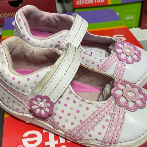 Sheena - Picture 3 of 7